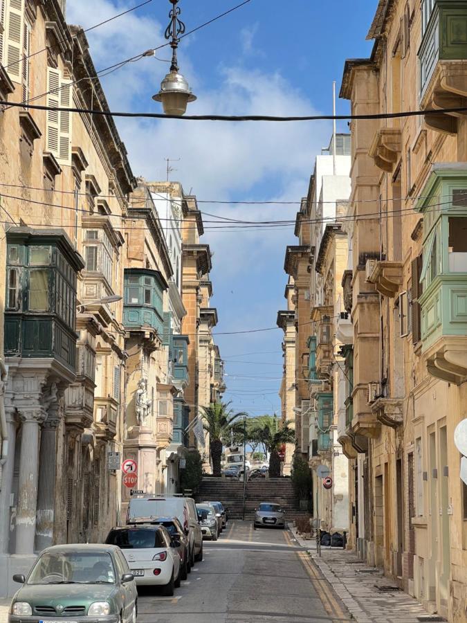 Valletta Waterfront 2 Beds Flat By Arcobnb Floriana Exterior foto
